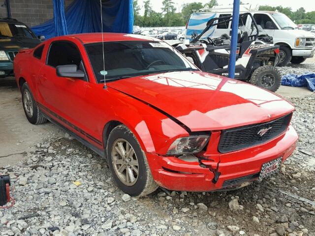 1ZVFT80N375233313 - 2007 FORD MUSTANG RED photo 1