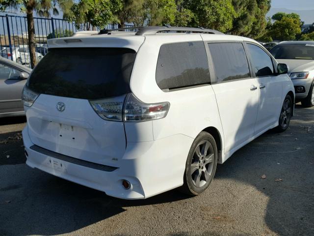 5TDXK3DC8GS740594 - 2016 TOYOTA SIENNA SE WHITE photo 4