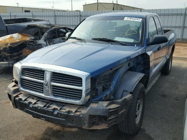 1D7HE22K15S273223 - 2005 DODGE DAKOTA ST BLUE photo 2