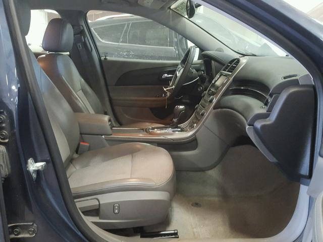 1G11C5SAXDF191324 - 2013 CHEVROLET MALIBU 1LT 蓝色 照片 5