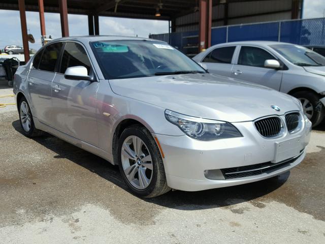 WBANV1C50AC445078 - 2010 BMW 528 XI SILVER photo 1