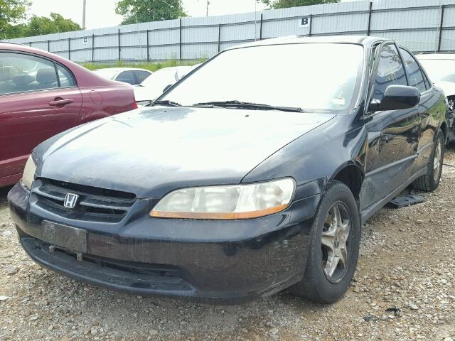 1HGCG1643XA060515 - 1999 HONDA ACCORD LX BLACK photo 2