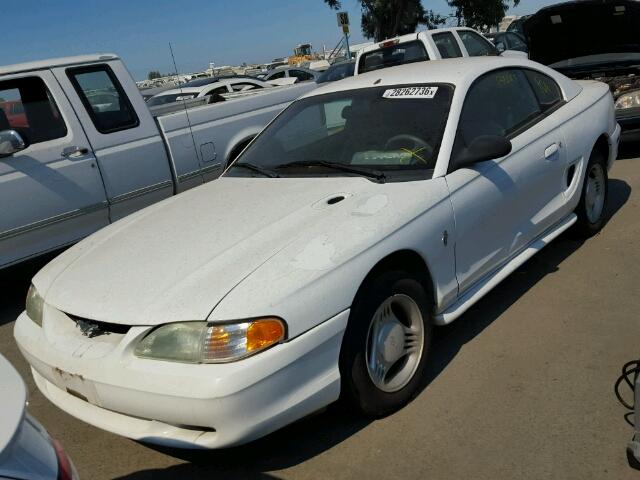 1FALP4040RF140634 - 1994 FORD MUSTANG WHITE photo 2