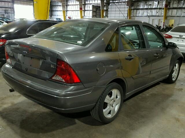 1FAFP34Z23W283556 - 2003 FORD FOCUS SE C GRAY photo 4