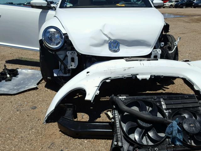 3VW517AT6HM802837 - 2017 VOLKSWAGEN BEETLE S/S WHITE photo 9