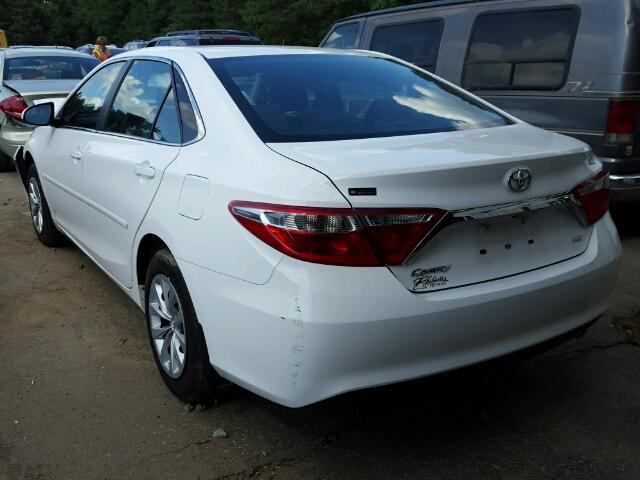 4T4BF1FK5FR501152 - 2015 TOYOTA CAMRY LE/X WHITE photo 3