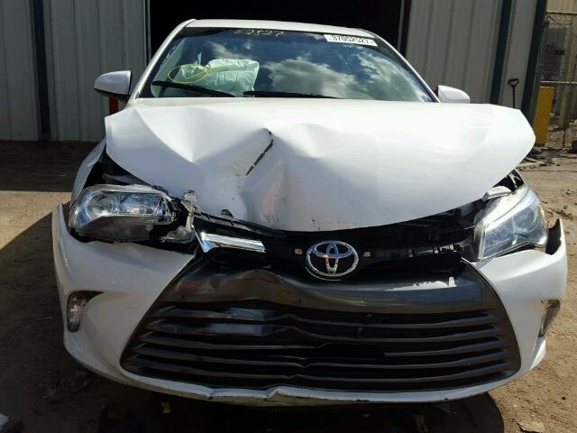 4T4BF1FK5FR501152 - 2015 TOYOTA CAMRY LE/X WHITE photo 9