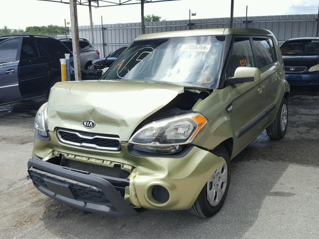 KNDJT2A54C7424942 - 2012 KIA SOUL GREEN photo 2