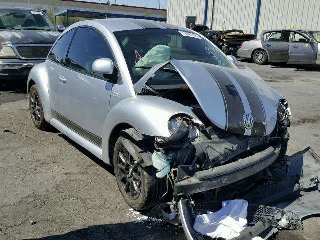 3VWCC21C4XM439280 - 1999 VOLKSWAGEN NEW BEETLE 银色 照片 1