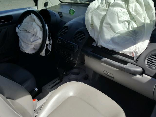 3VWCC21C4XM439280 - 1999 VOLKSWAGEN NEW BEETLE 银色 照片 9