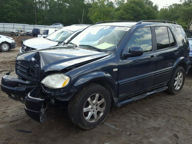 4JGAB72E5XA114057 - 1999 MERCEDES-BENZ ML 430 BLUE photo 2