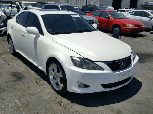 JTHCK262662000009 - 2006 LEXUS IS 250 WHITE photo 1