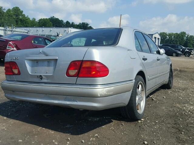 WDBJF72F0VA368210 - 1997 MERCEDES-BENZ E 420 SILVER photo 4