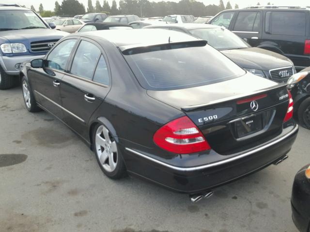 WDBUF70J25A730686 - 2005 MERCEDES-BENZ E 500 BLACK photo 3