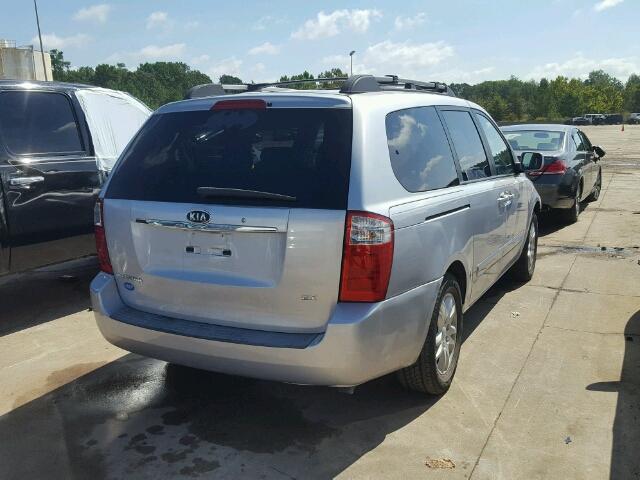 KNDMB233386202109 - 2008 KIA SEDONA EX SILVER photo 4