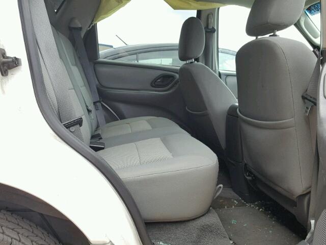 1FMCU03127KA41309 - 2007 FORD ESCAPE WHITE photo 6