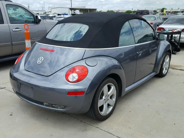 3VWSF31YX6M311385 - 2006 VOLKSWAGEN NEW BEETLE 灰色 照片 4