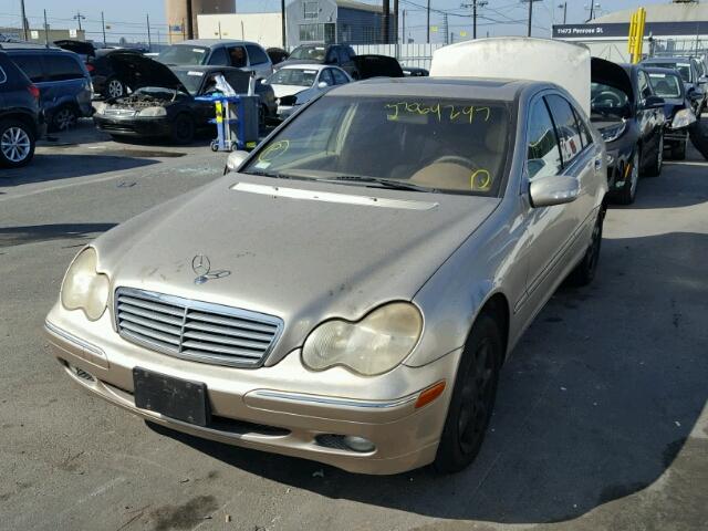 WDBRF61J42F149753 - 2002 MERCEDES-BENZ C 240 BEIGE photo 2