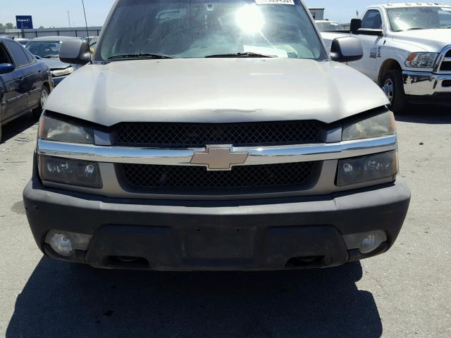 3GNEK13T42G233784 - 2002 CHEVROLET AVALANCHE GRAY photo 9