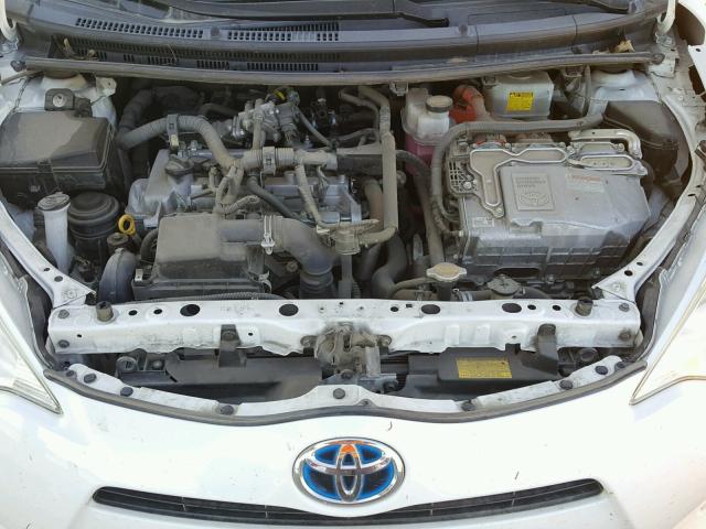 JTDKDTB38D1536295 - 2013 TOYOTA PRIUS C WHITE photo 7