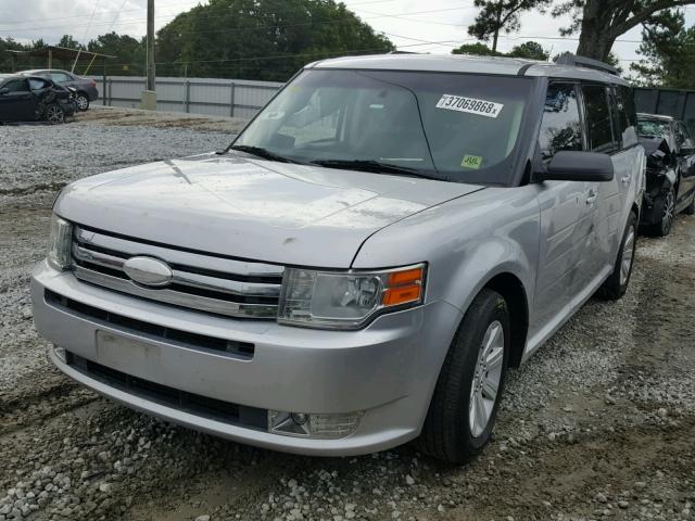 2FMGK5BC8BBD32195 - 2011 FORD FLEX SE SILVER photo 2