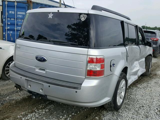 2FMGK5BC8BBD32195 - 2011 FORD FLEX SE SILVER photo 4