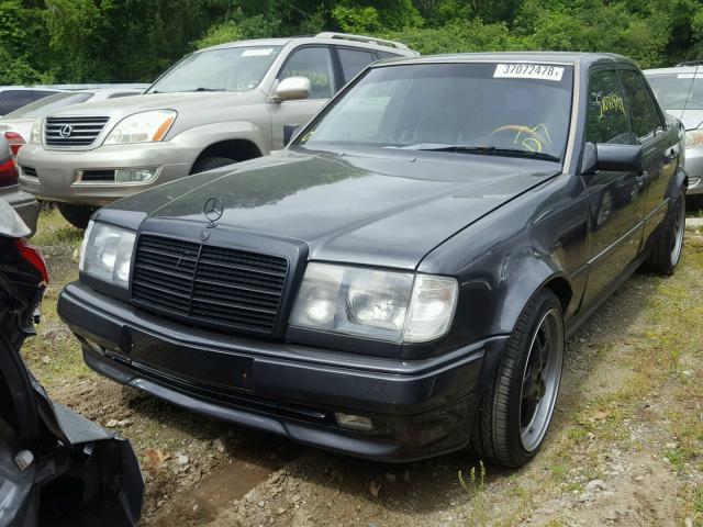 WDB1240311B412370 - 1988 MERCEDES-BENZ 300E BLACK photo 2