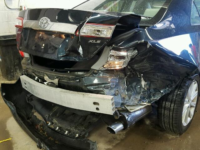 4T4BF1FK3DR278798 - 2013 TOYOTA CAMRY SILVER photo 9