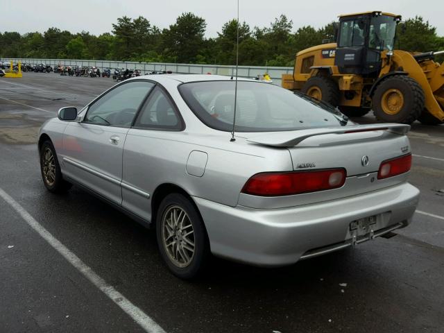 JH4DC4451YS006717 - 2000 ACURA INTEGRA LS SILVER photo 3