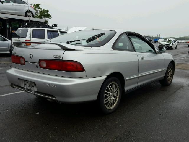 JH4DC4451YS006717 - 2000 ACURA INTEGRA LS SILVER photo 4