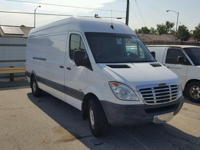 WDYPE8CC6B5547451 - 2011 FREIGHTLINER SPRINTER 2 WHITE photo 1