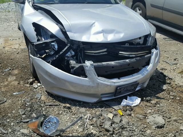 1HGCP2F68CA143570 - 2012 HONDA ACCORD SE SILVER photo 9