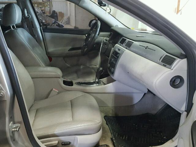 2G1WU581169200854 - 2006 CHEVROLET IMPALA LTZ SILVER photo 5