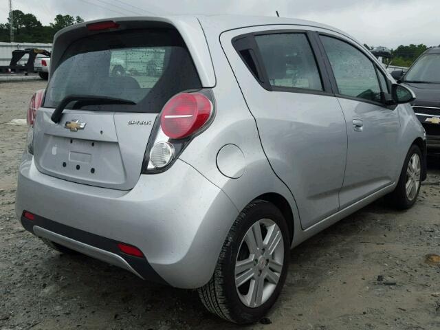 KL8CD6S99DC584671 - 2013 CHEVROLET SPARK 1LT Серебристый фото 4