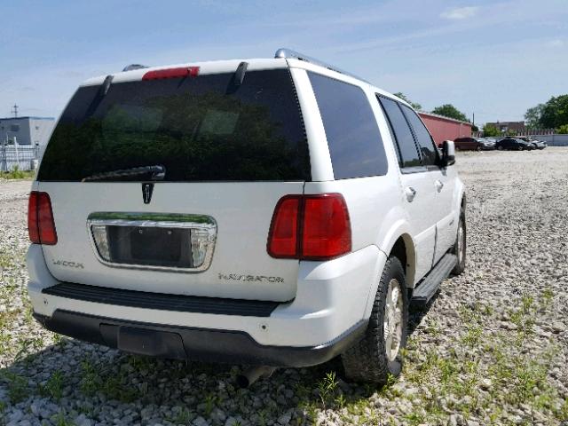 5LMFU285X5LJ09929 - 2005 LINCOLN NAVIGATOR WHITE photo 4
