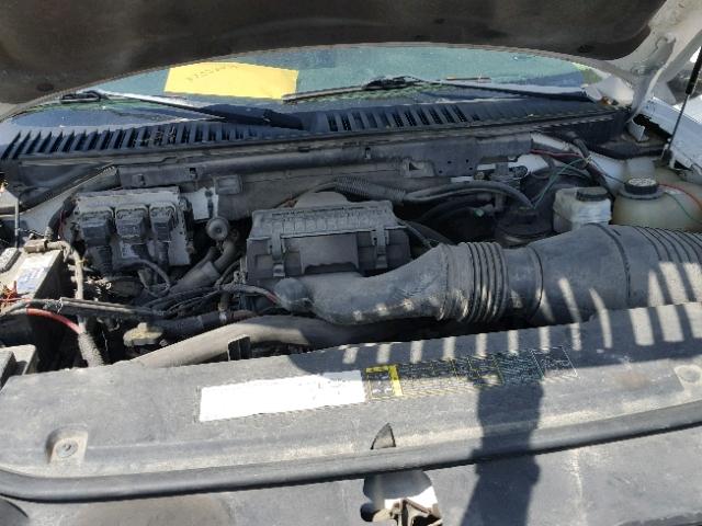 5LMFU285X5LJ09929 - 2005 LINCOLN NAVIGATOR WHITE photo 7