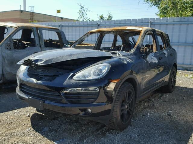 WP1AA2A29ELA02251 - 2014 PORSCHE CAYENNE BLACK photo 2