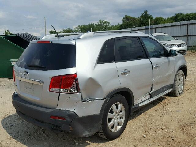 5XYKT3A12BG184962 - 2011 KIA SORENTO BA SILVER photo 9