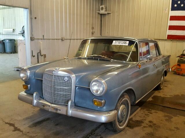 190DC131968E - 1964 MERCEDES-BENZ 190 BLUE photo 2