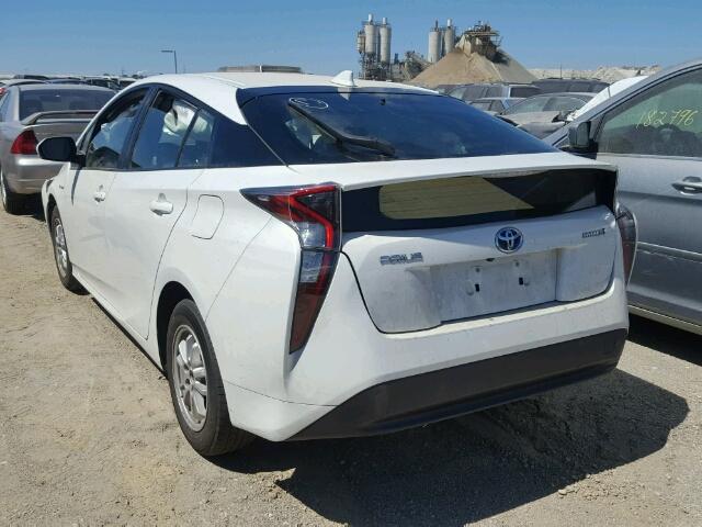 JTDKBRFU4G3008743 - 2016 TOYOTA PRIUS WHITE photo 3