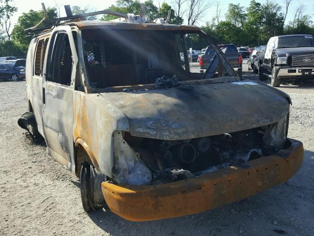 1GTFG15X151201652 - 2005 GMC SAVANA G15 BURN photo 1