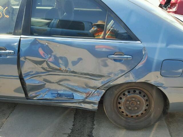 JTDBE32K230159407 - 2003 TOYOTA CAMRY LE ლურჯი ფოტო 9