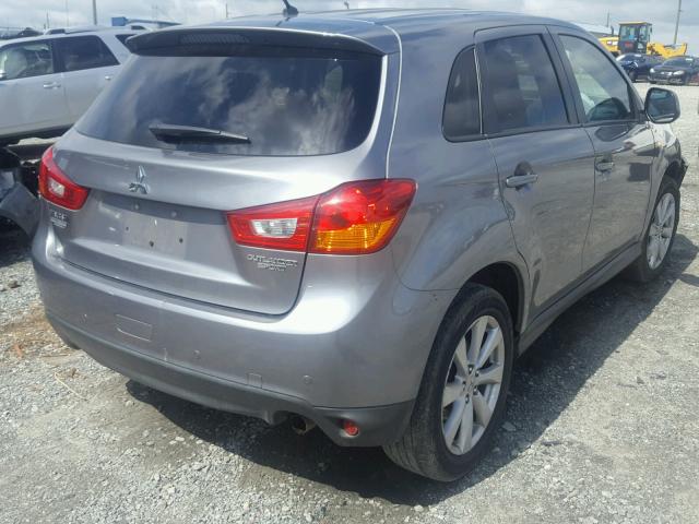 4A4AP3AU6EE010750 - 2014 MITSUBISHI OUTLANDER SILVER photo 4