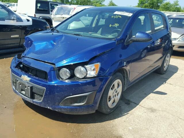 1G1JA6SHXE4150343 - 2014 CHEVROLET SONIC LS BLUE photo 2