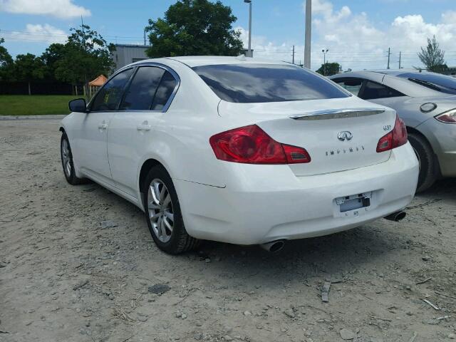 JNKCV61E09M309158 - 2009 INFINITI G37 BASE WHITE photo 3