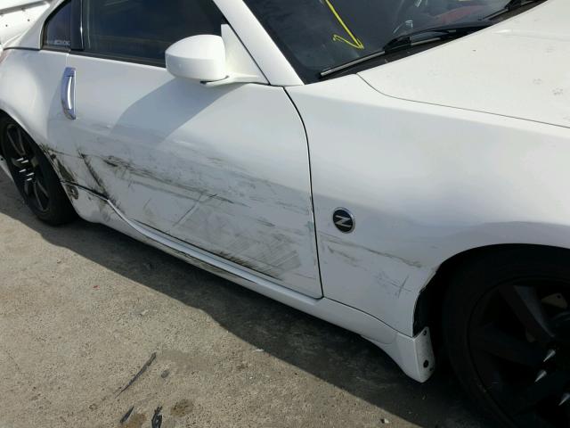 JN1AZ34E33T017513 - 2003 NISSAN 350Z COUPE WHITE photo 9