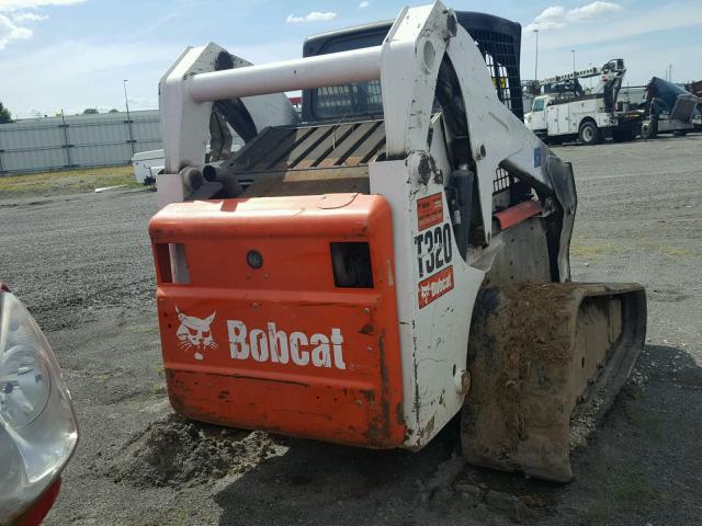 A7MP63827 - 2010 BOBCAT 320 TRACK WHITE photo 4