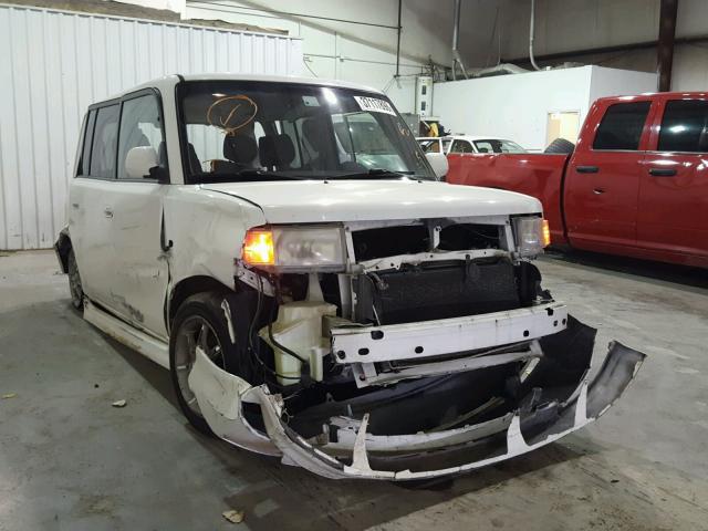 JTLKT324X50212496 - 2005 TOYOTA SCION XB თეთრი ფოტო 1