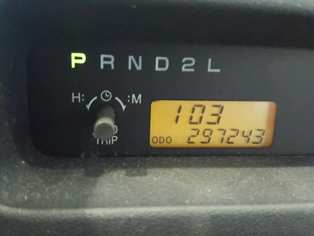 JTLKT324X50212496 - 2005 TOYOTA SCION XB თეთრი ფოტო 8