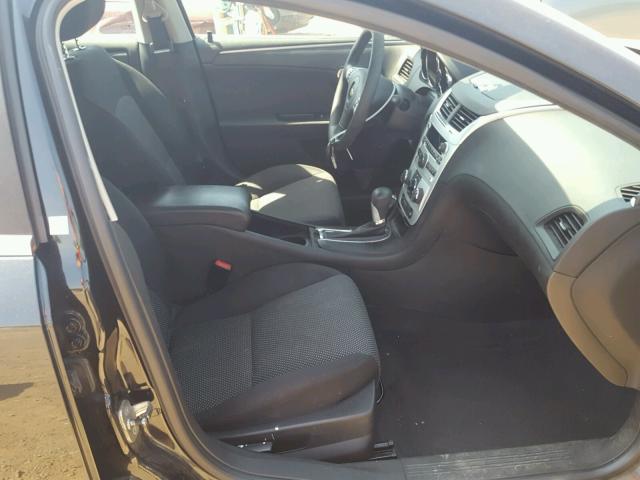 1G1ZC5E17BF378855 - 2011 CHEVROLET MALIBU 1LT შავი ფოტო 5